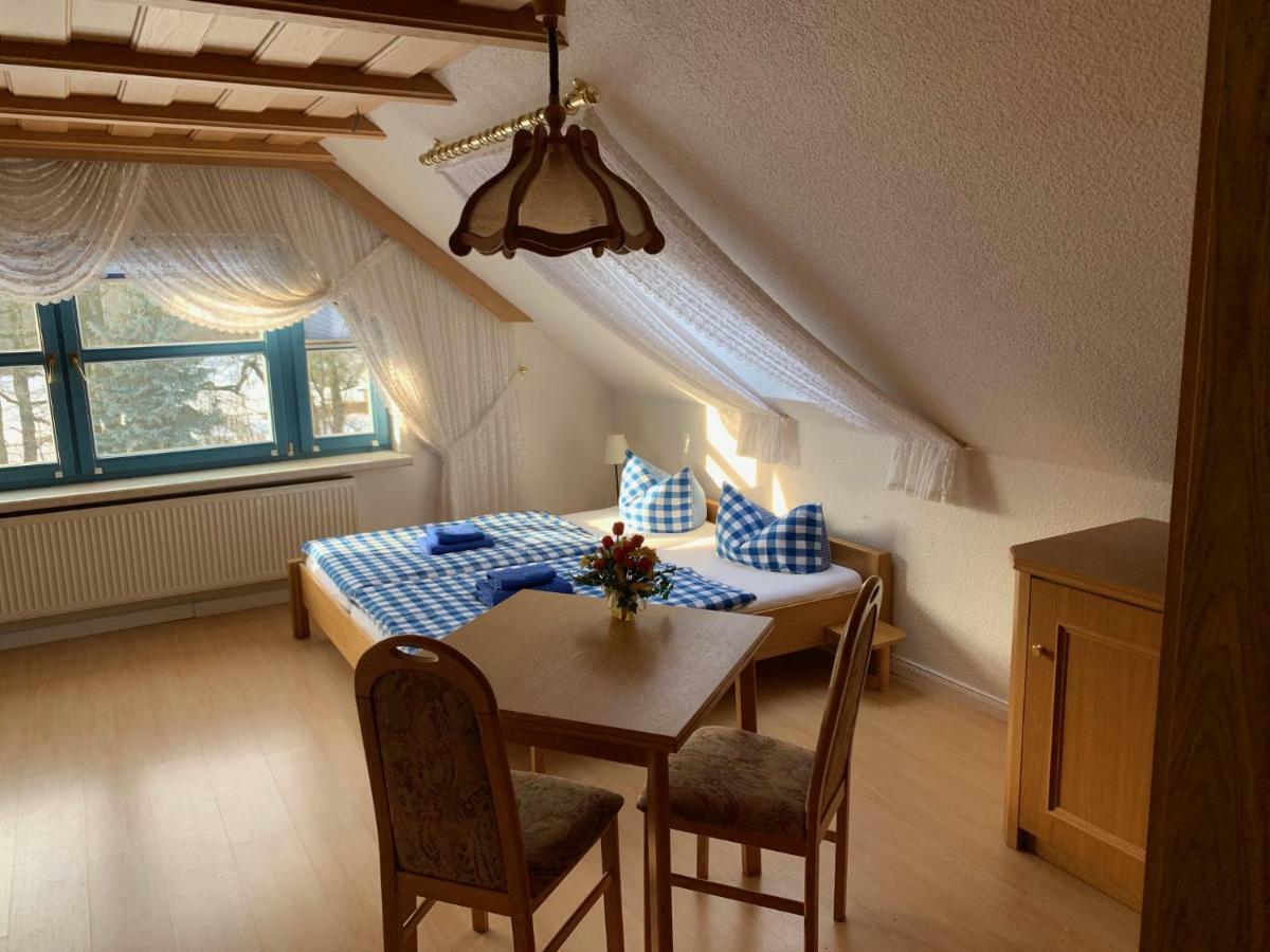 Landpension Germania Neuhausen  Екстериор снимка