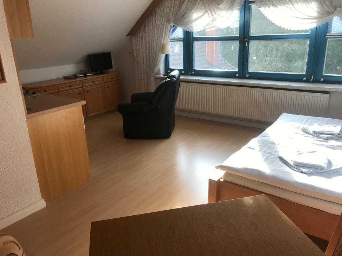 Landpension Germania Neuhausen  Екстериор снимка