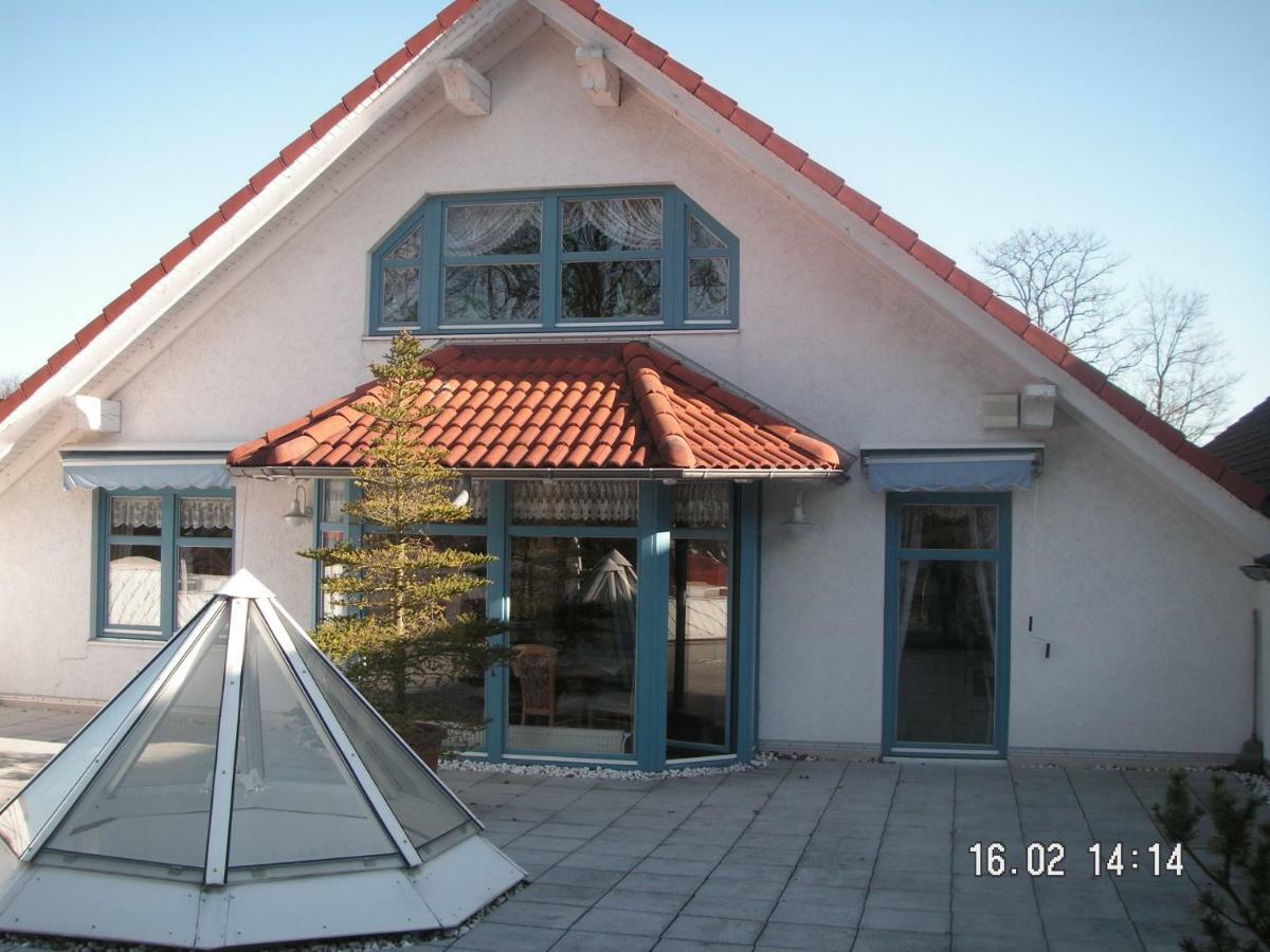 Landpension Germania Neuhausen  Екстериор снимка